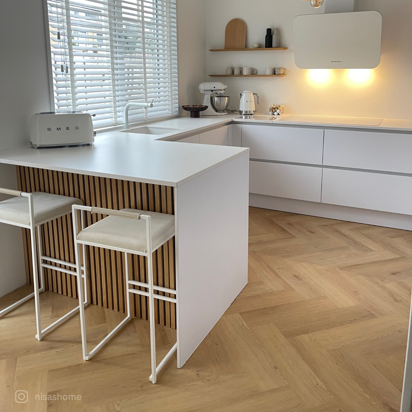 Fischgrät Design in Natur Braun