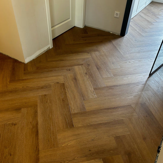 »Eiche Begonia« Fischgrät Klebevinyl 1m²