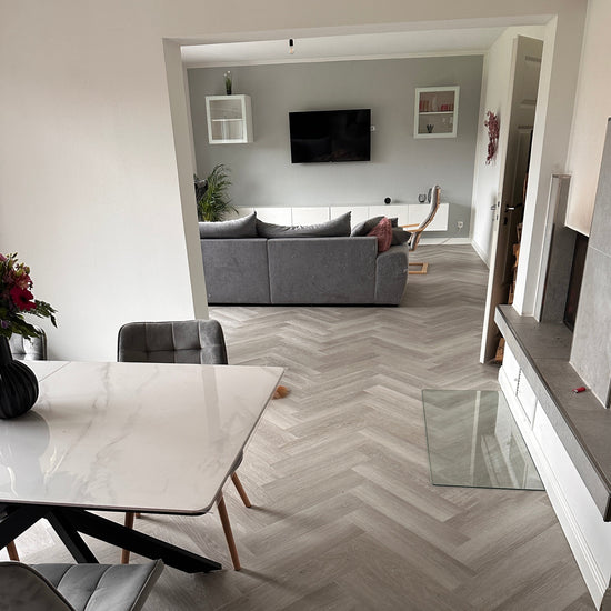 »Eiche Sago« Fischgrät Klebevinyl 1m²