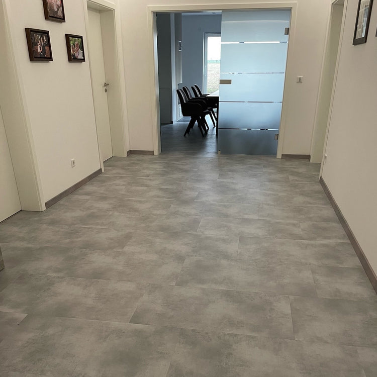 »Kongur« SPC Vinylboden Unique Fliesenoptik Flur