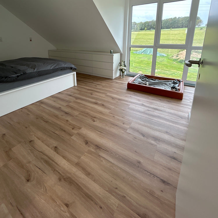 »Eiche Kreta« SPC Vinylboden Unique Holzoptik Schlafzimmer