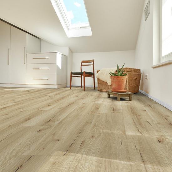 Klick-Vinyl in beige hellbraun mit Holzoptik im Schlafzimmer