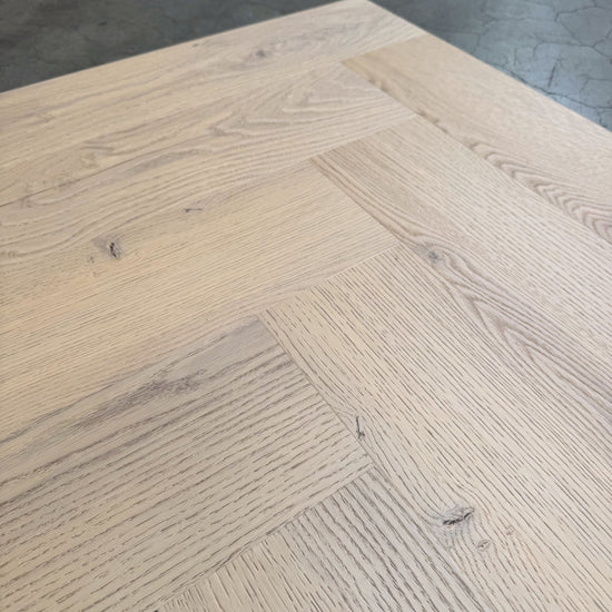 »Light Oak« Premium Klick-Vinyl Fischgrät