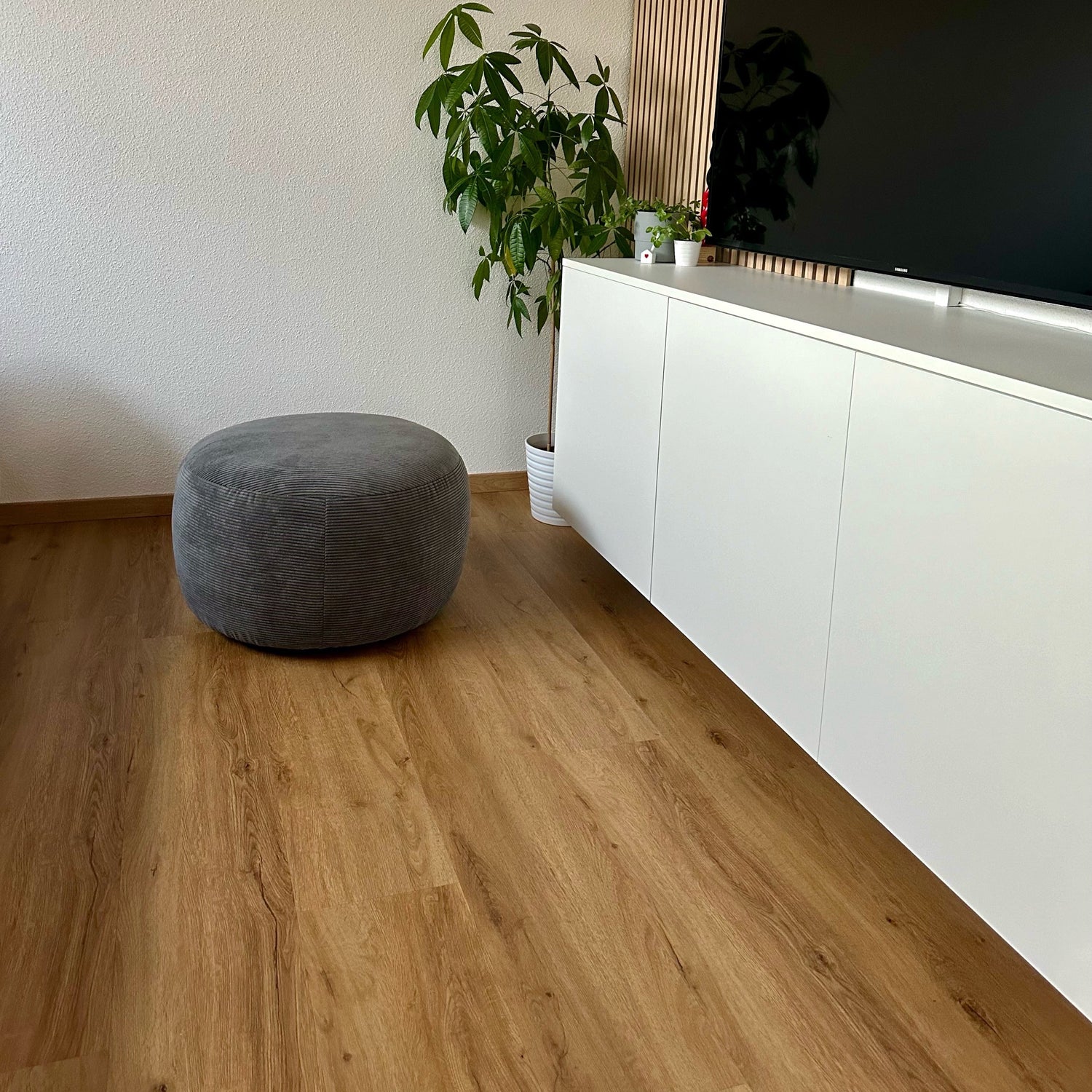 »Eiche Ibiza« SPC Vinylboden Unique Holzoptik  Wohnzimmer