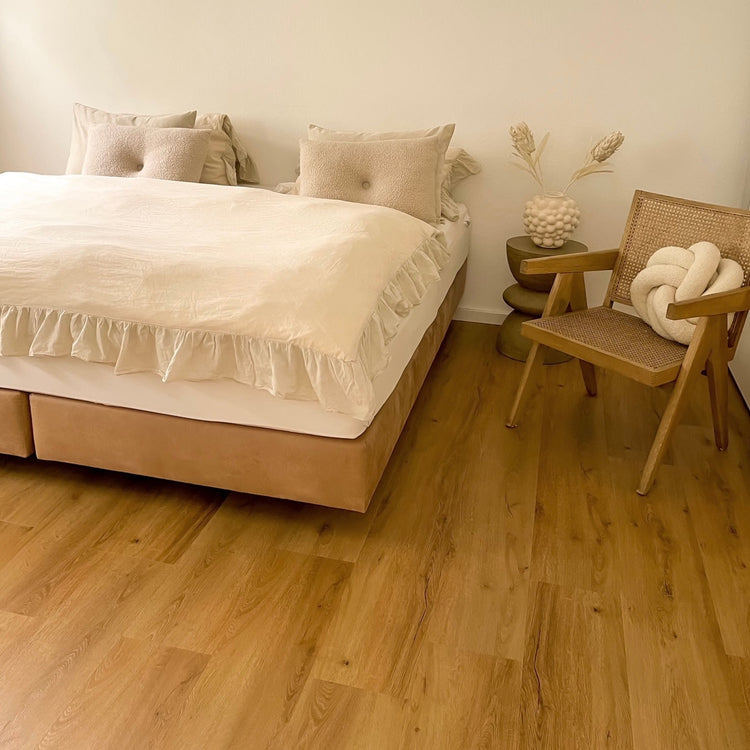 »Eiche Ibiza« SPC Vinylboden Unique Holzoptik Schlafzimmer