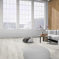 Naturidentischen synchrongeprägten Oberfläche im Wohnzimmer in Grau, Weiß